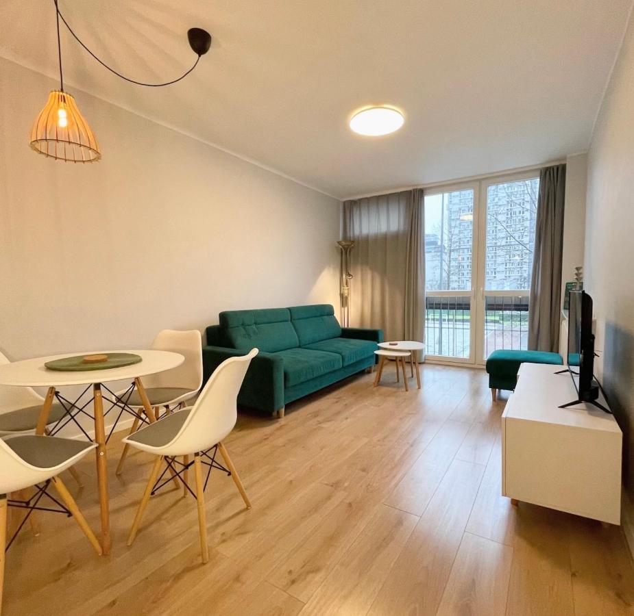 Apartament Przy Atrium, Stacja Metra Rondo Onz Varsovie Extérieur photo