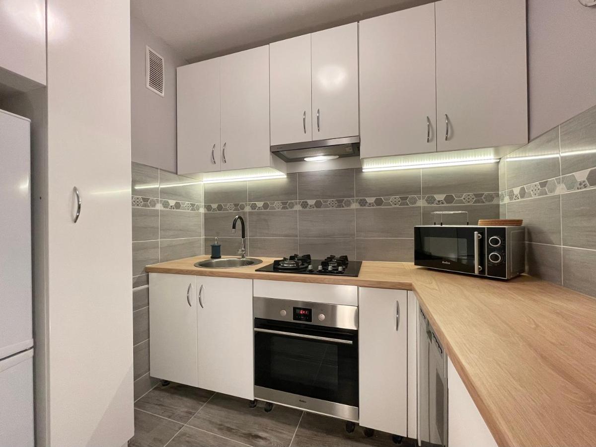 Apartament Przy Atrium, Stacja Metra Rondo Onz Varsovie Extérieur photo