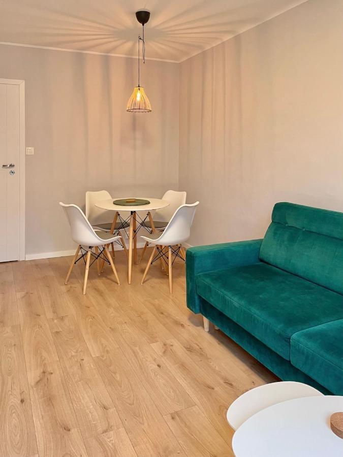 Apartament Przy Atrium, Stacja Metra Rondo Onz Varsovie Extérieur photo